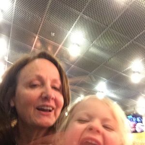 Meet your Posher, Paula